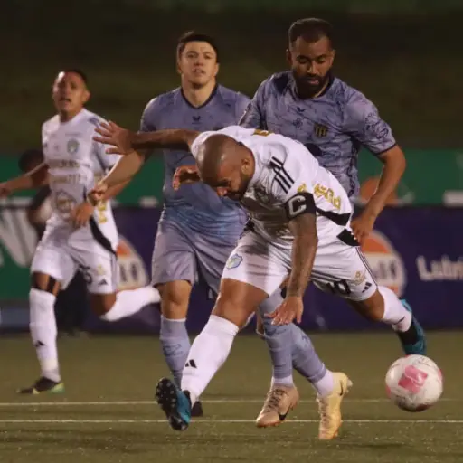 Partido entre Comunicaciones y Antigua GFC - Alex Meoño