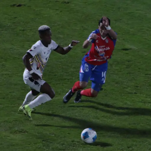 Xelajú y Aurora levantarán el telón en el Clausura 2026 de Guatemala - Willber Colloy