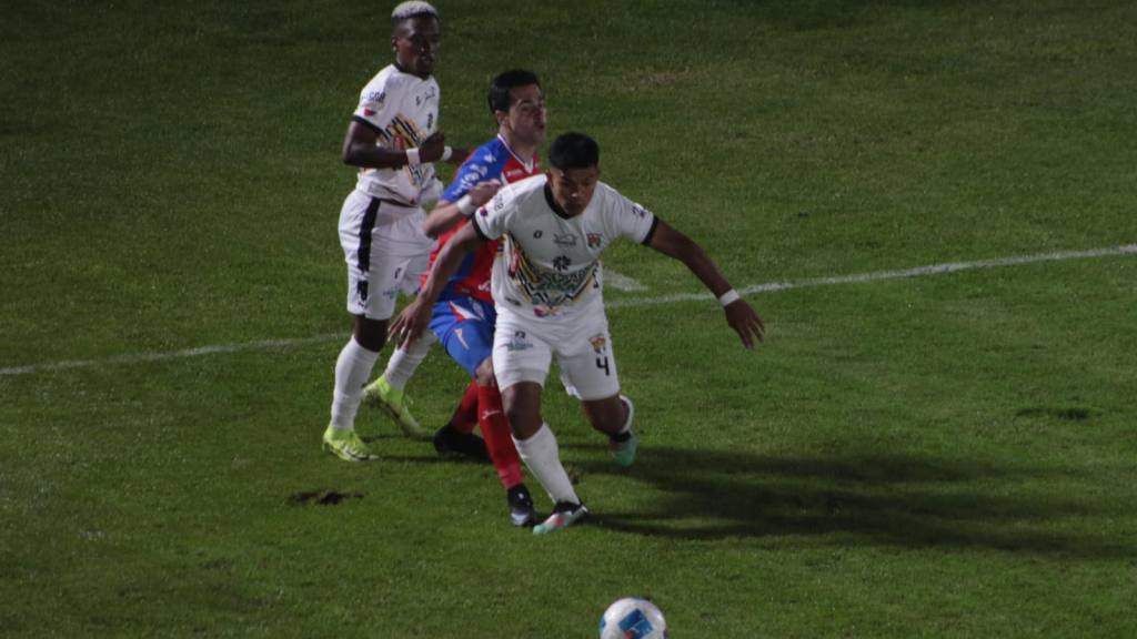 Apertura 2025: Xelajú vs. Aurora  | Wilber Colloy 
