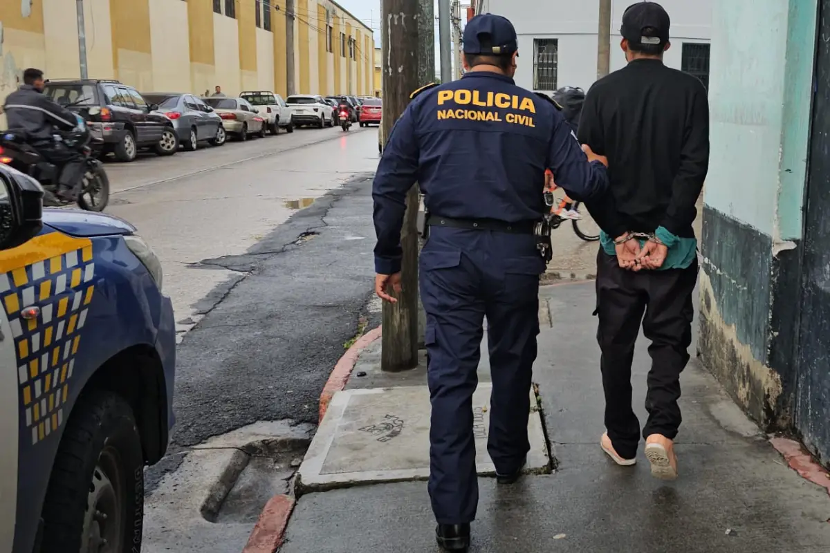 El sospechoso fue ubicado en un sector de la zona 7 capitalina., PNC