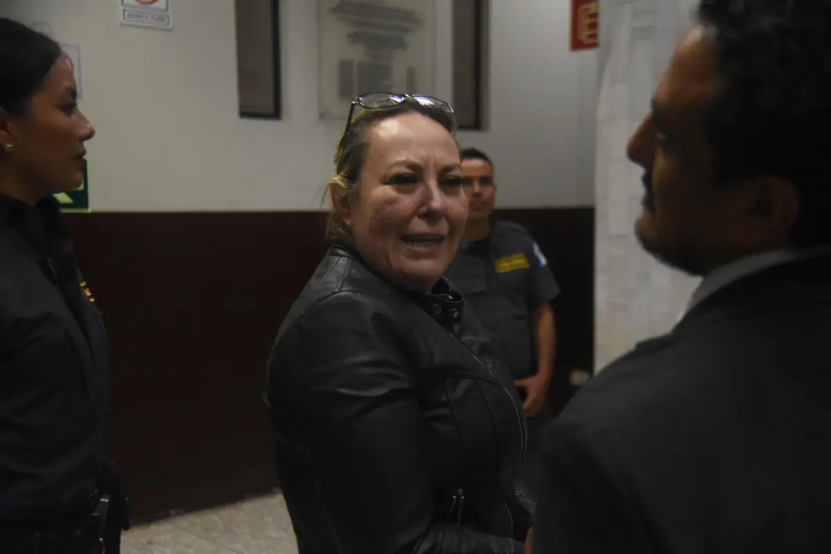 María Marta Castañeda Torres en tribunales, al tomar una pausa durante la audiencia de primera declaración el 10 de septiembre de 2025., Omar Solís/Emisoras Unidas