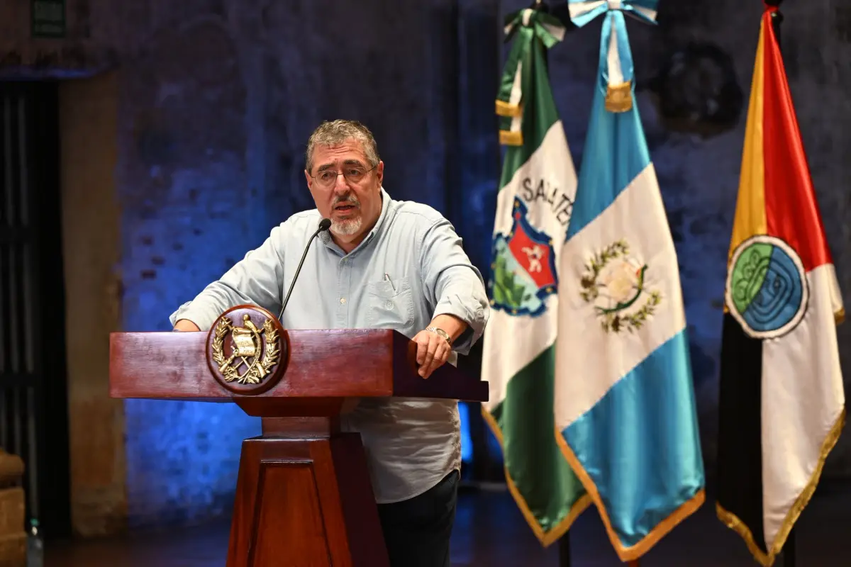 El Presidente, Bernardo Arévalo hizo el anuncio en Antigua Guatemala., Foto SCSP