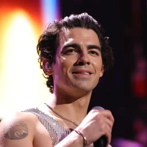 Joe Jonas ,Instagram