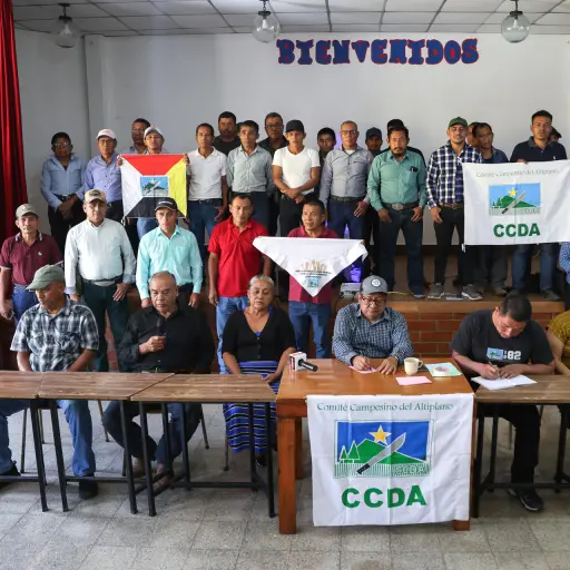Integrantes de la organización Comité Campesino del Altiplano (CCDA) participan en una rueda de prensa este 18 de septiembre de 2025, en Ciudad de Guatemala (Guatemala) , EFE/ Mariano Macz