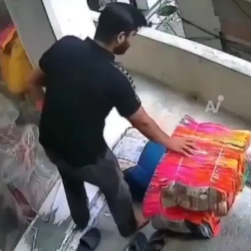 Trabajador sufre fatal accidente.  ,Captura de pantalla video X.