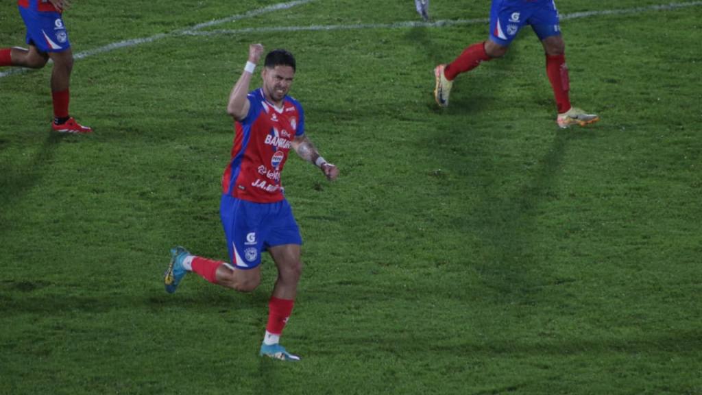 Apertura 2025: Xelajú vs. Comunicaciones | Wilber Colloy 