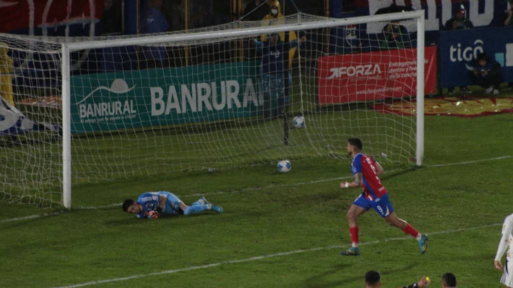 Apertura 2025: Xelajú vs. Comunicaciones | Wilber Colloy 