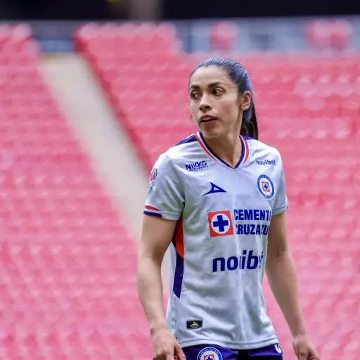 Ana Lucía Martínez sigue sumando minutos en el Cruz Azul Femenino - Cruz Azul