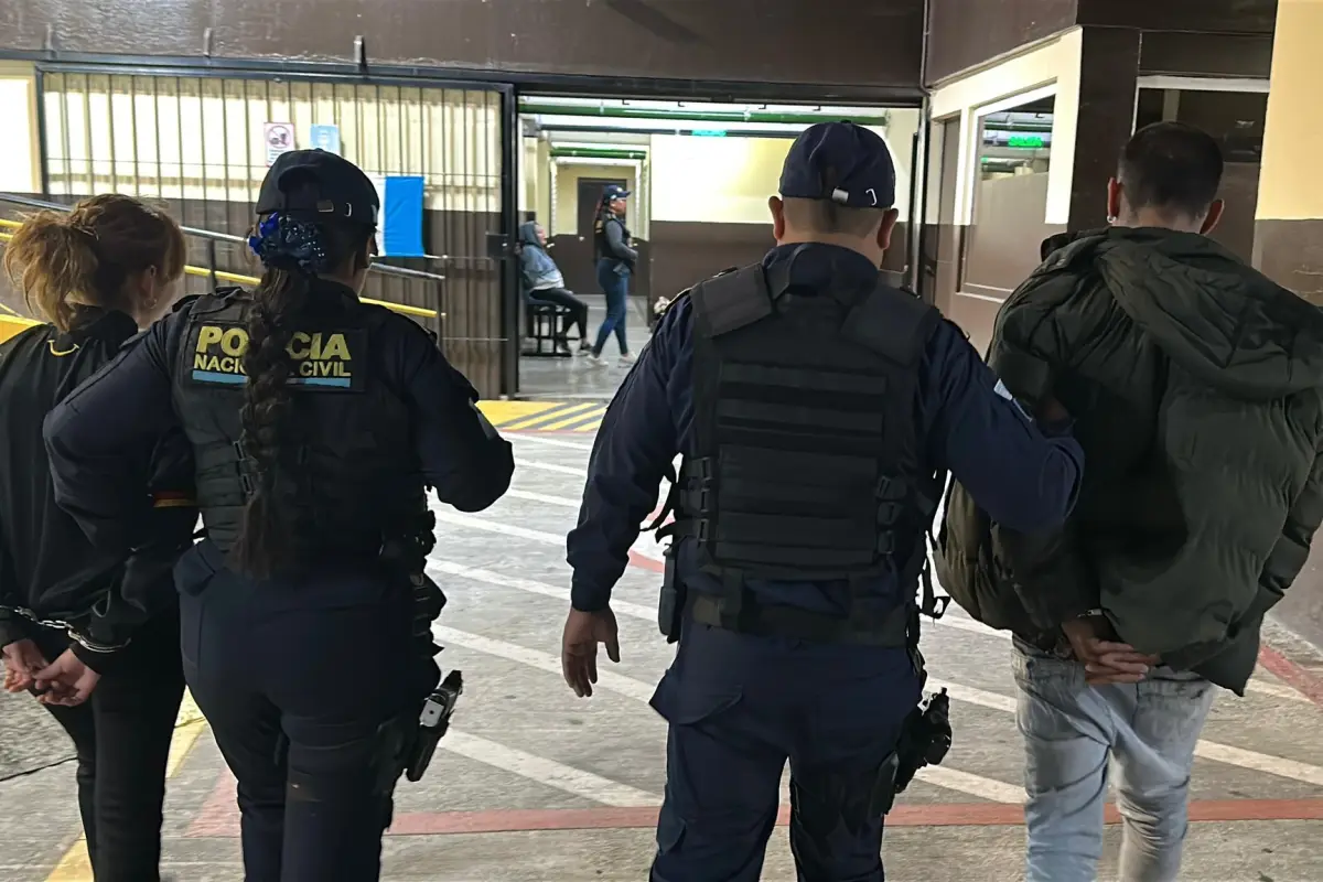 Los sindicados fueron trasladados a la torre de tribunales. , PNC