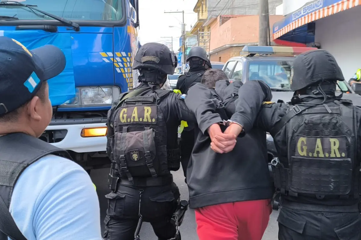 La PNC especificó que los operativos se realizan en contra de al menos cinco grupos pandilleros., PNC de Guatemala.