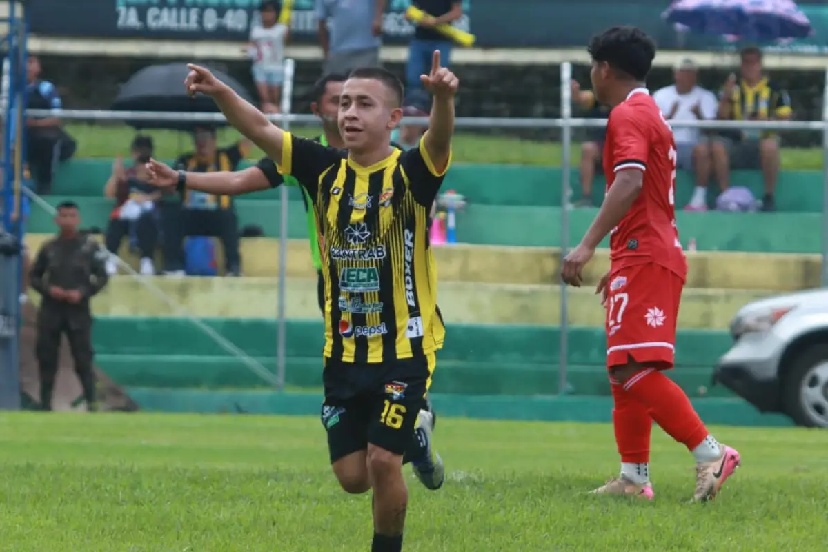Jorge Batres, jugador de Aurora FC - Alex Meoño