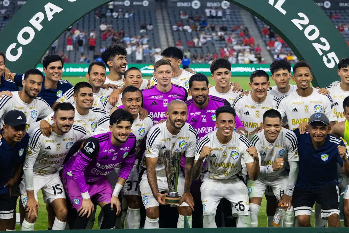 Comunicaciones gana la Copa Guate Banrural 2025