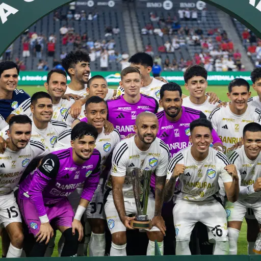 Comunicaciones gana la Copa Guate Banrural 2025