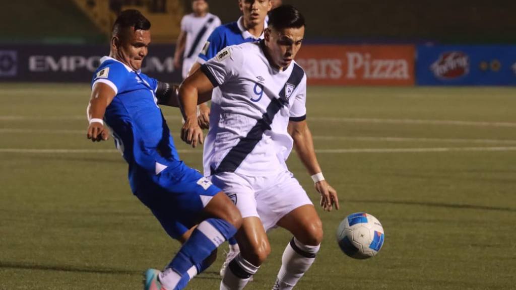 Partido entre Guatemala y El Salvador por las Eliminatorias Mundialistas | Alex Meoño
