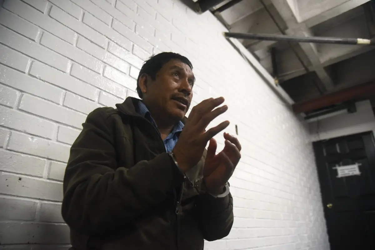 El exlíder indígena de Sololá, Esteban Toc, en Tribunales previo a una audiencia el viernes 5 de septiembre., Omar Solís/Emisoras Unidas