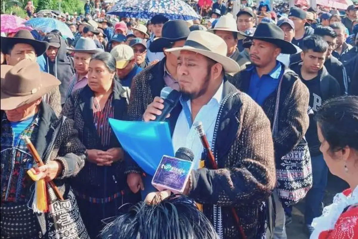 Pobladores de Sololá participan en una manifestación en defensa de los pueblos indígenas., Redes: La Mirada de los Pueblos