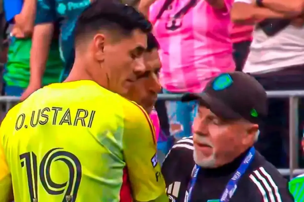 Luis Suárez recibió sanción de seis partidos y una multa económica 