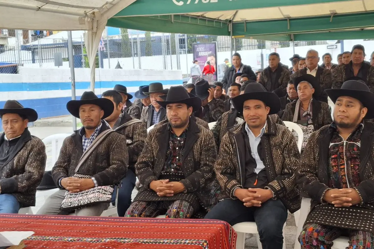 Líderes comunitarios de Sololá., Municipalidad Indígena de Sololá.