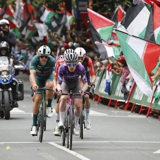 Etapa 11 de la Vuelta a España se declara desierta - EFE