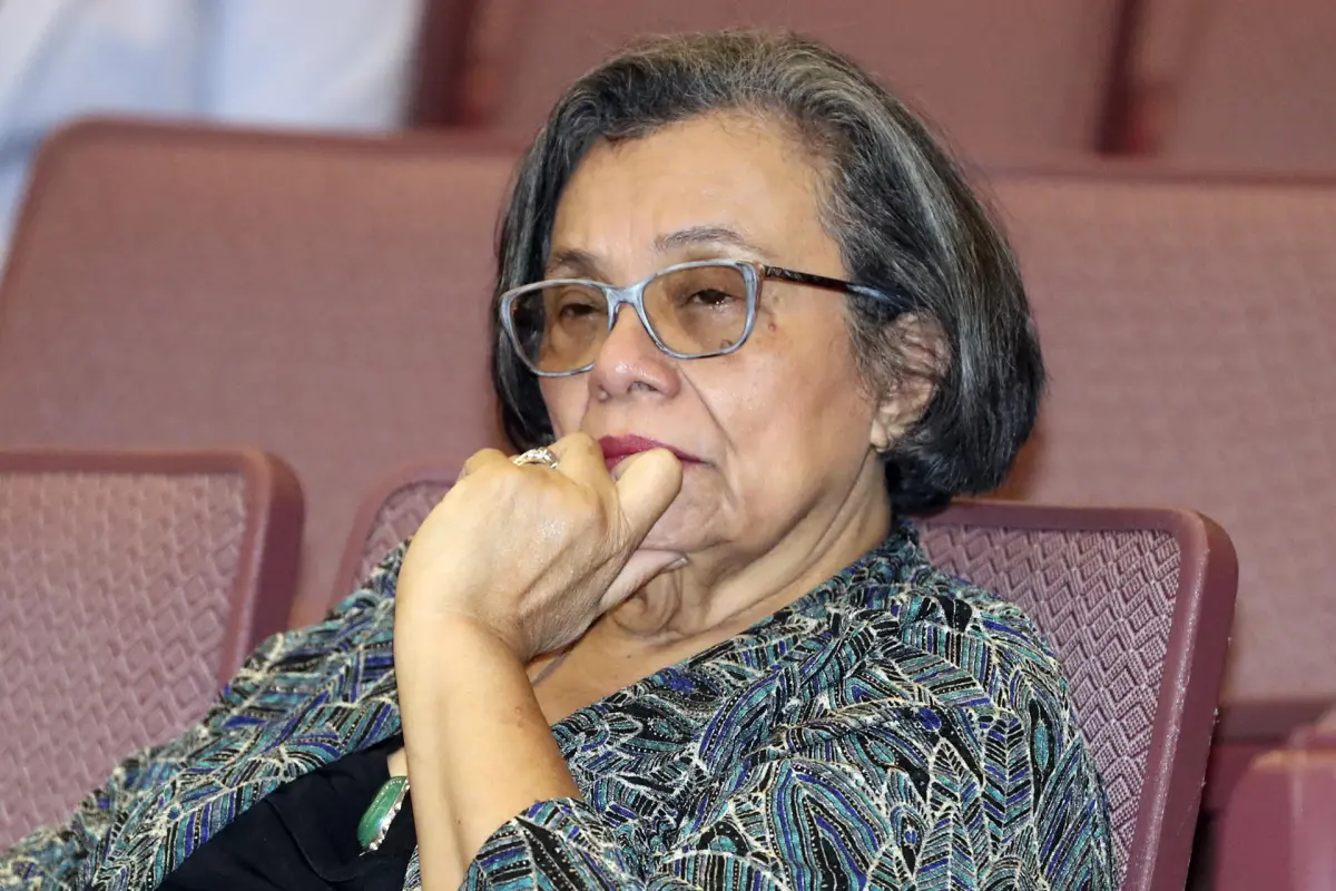 La exrectora de la Universidad Nacional Autónoma de Honduras Julieta Castellanos participa en la presentación del 'Séptimo Informe Estado de la Región 2025' este martes, el martes en Tegucigalpa (Honduras),  EFE/ STR
