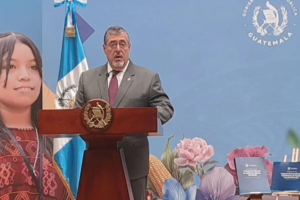 El presidente Arévalo en la presentación del presupuesto 2026., Omar Solís/Emisoras Unidas