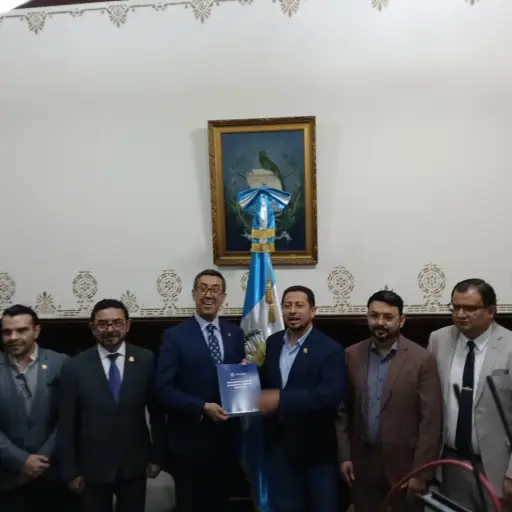 Las autoridades del Ejecutivo entregaron el pasado 1 de septiembre la propuesta de Presupuesto 2026 al presidente del Congreso, Nery Ramos. ,Dayana Rashón/EU