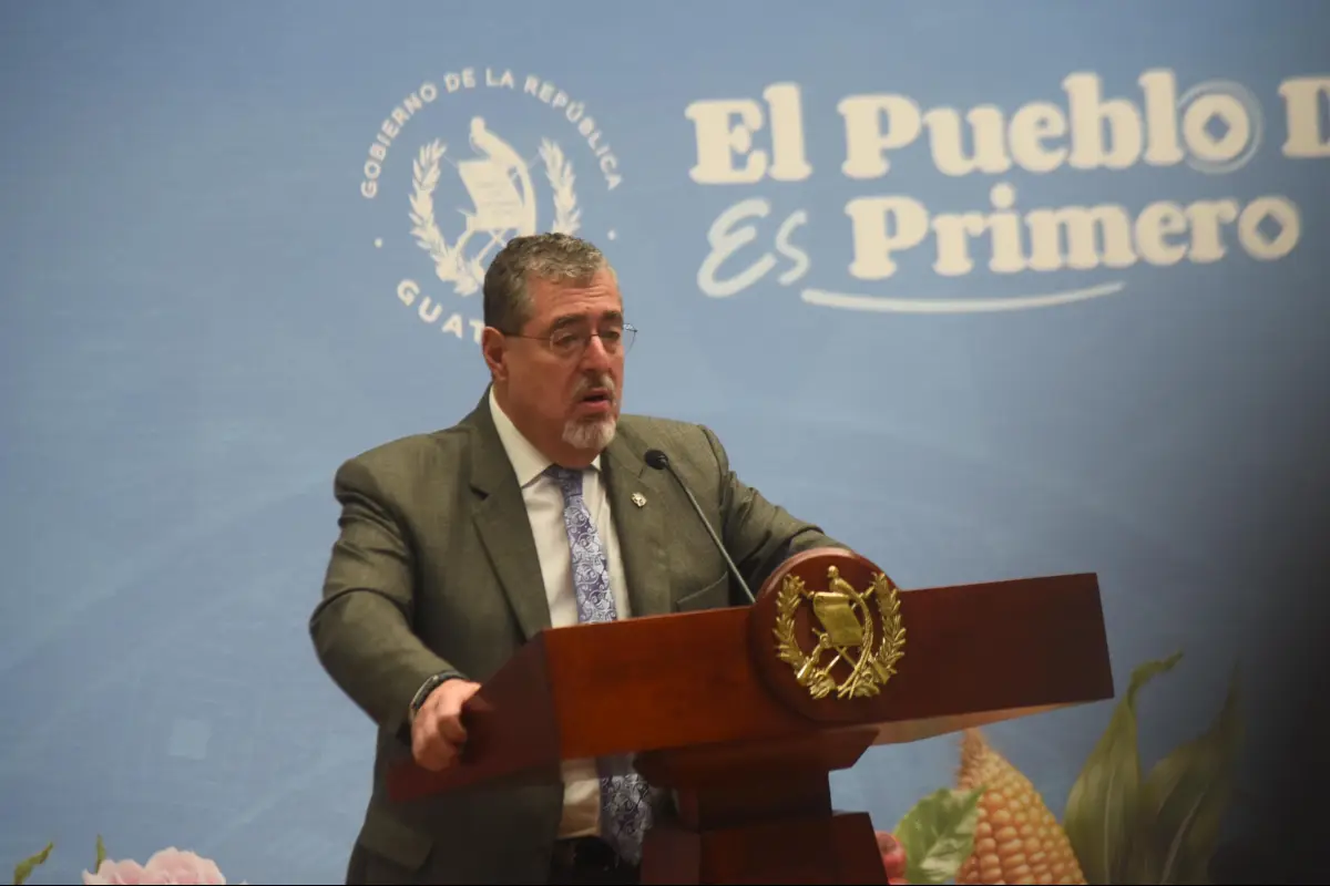 El presidente Bernardo Arévalo durante la conferencia de prensa "La Ronda", el lunes 8 de septiembre., Omar Solís/Emisoras Unidas