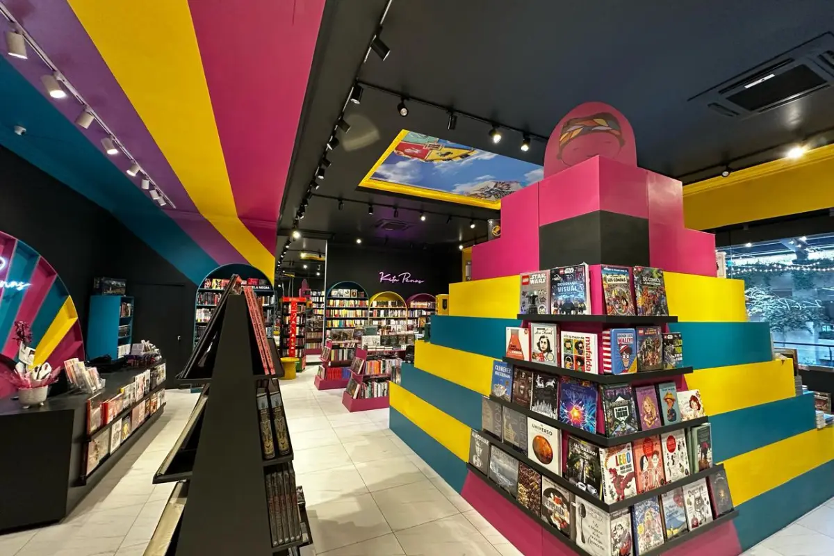 Librería Kitapenas, Cortesía