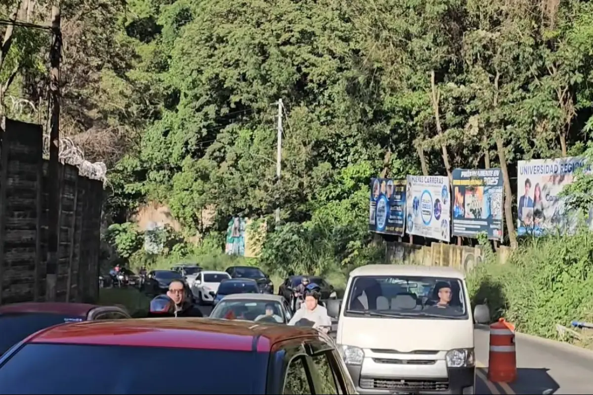 Tramo donde se registró el derrumbe en Km. 11.5 entre Boca del Monte y avenida Hincapié. , PMT de Villa Canales