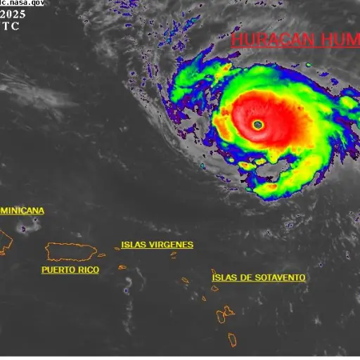 Humberto se fortalece a huracán. ,Redes sociales