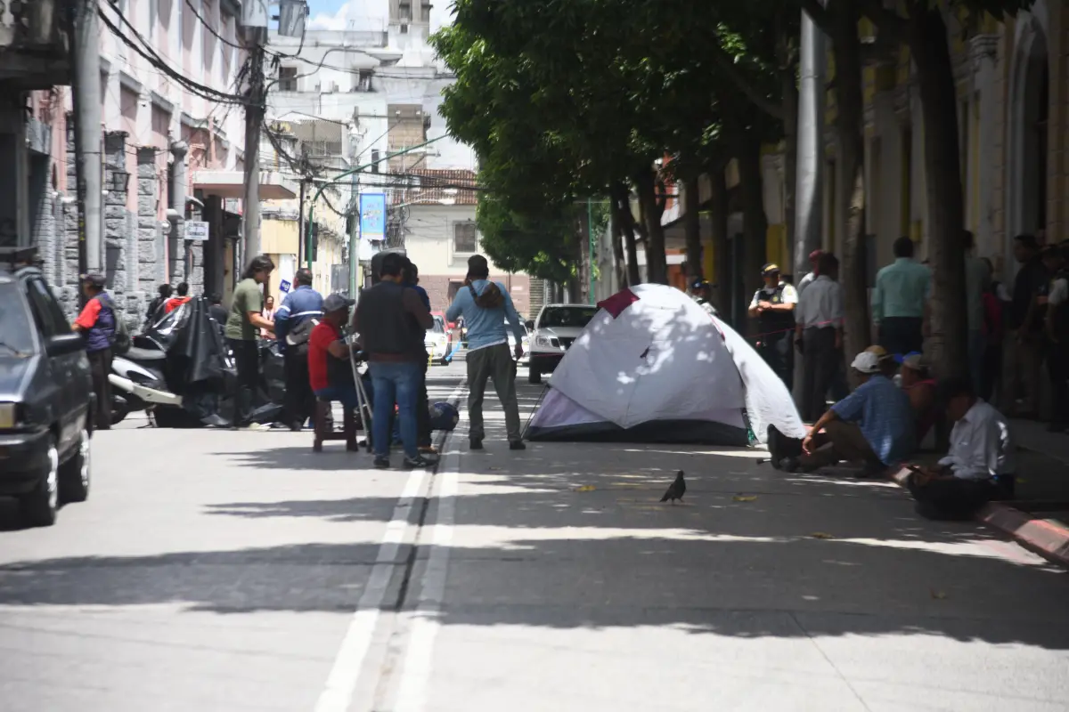 Manifestaciones de exmilitares y miembros de organizaciones bloquean alrededores del Congreso., Omar Solís/Emisoras Unidas