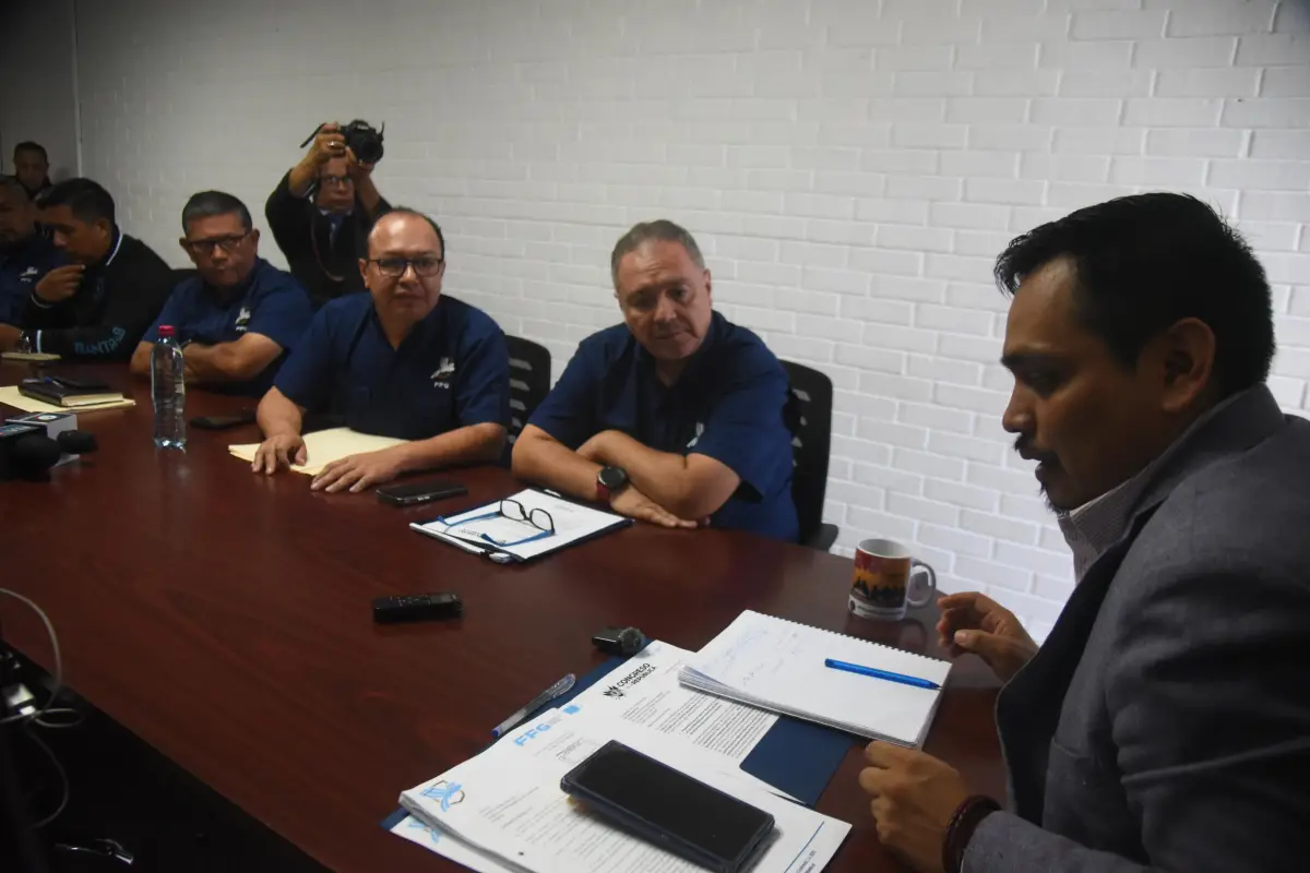 Diputado José Chic en reunión con federativos