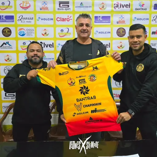 Diego Vázquez, nuevo técnico del Deportivo Marquense - CD Marquense