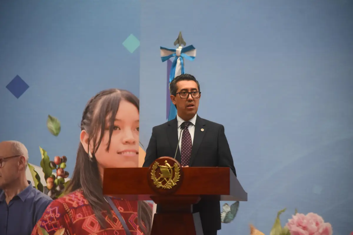El ministro de Finanzas, Jonathan Menkos, durante la conferencia "La Ronda", en el Palacio Nacional de la Cultura, el lunes 22 de septiembre., Omar Solís/Emisoras Unidas