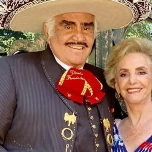 Vicente Fernández y Doña Cuquita Abarca ,Redes sociales