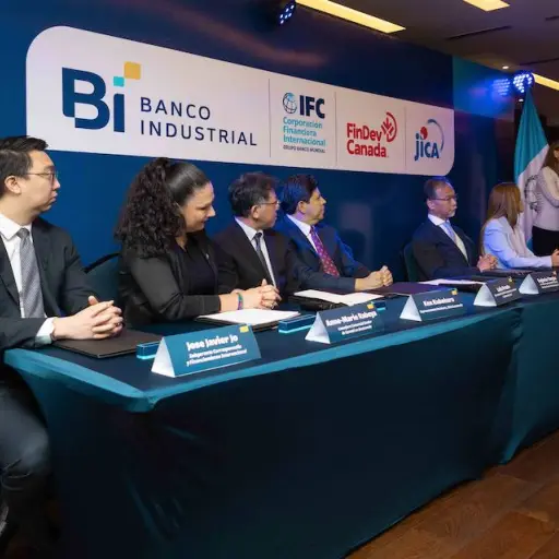 Inversión a Banco Industrial  ,Cortesía