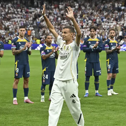 Real Madrid homenajeó a Abderrahim Ouhida - EFE