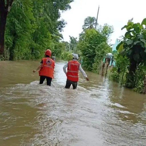 Personal de instituciones de protección civil atienden emergencias derivadas de las lluvias  ,Conred