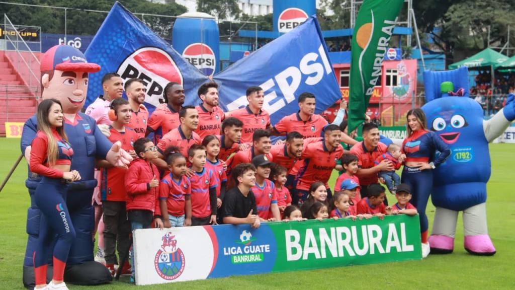 Once titular de Municipal | Alex Meoño