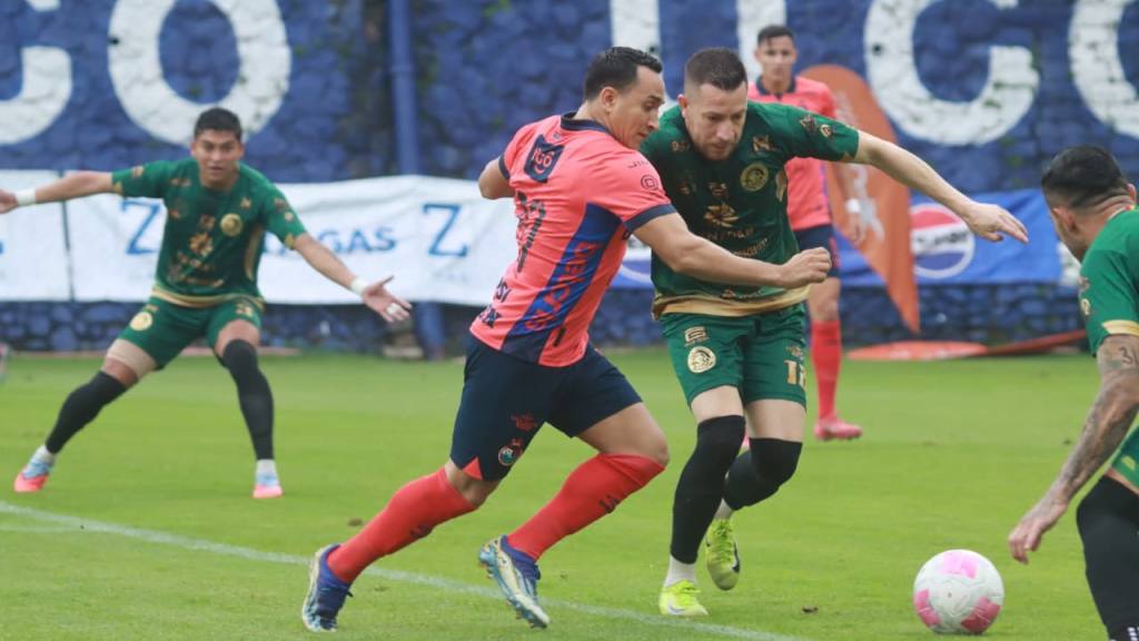 Partido entre Municipal y Marquense | Alex Meoño