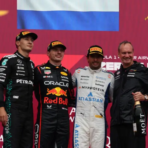 Max Verstappen gana el Gran Premio de Azerbaiyán - EFE