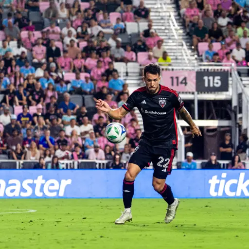 Aaron Herrera en el partido entre Inter Miami y DC United - DC United