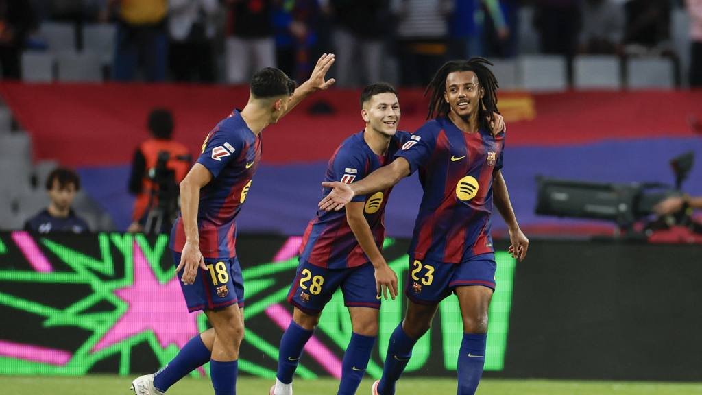 Partido entre Barcelona y Real Sociedad por la jornada 7 de La Liga española | EFE