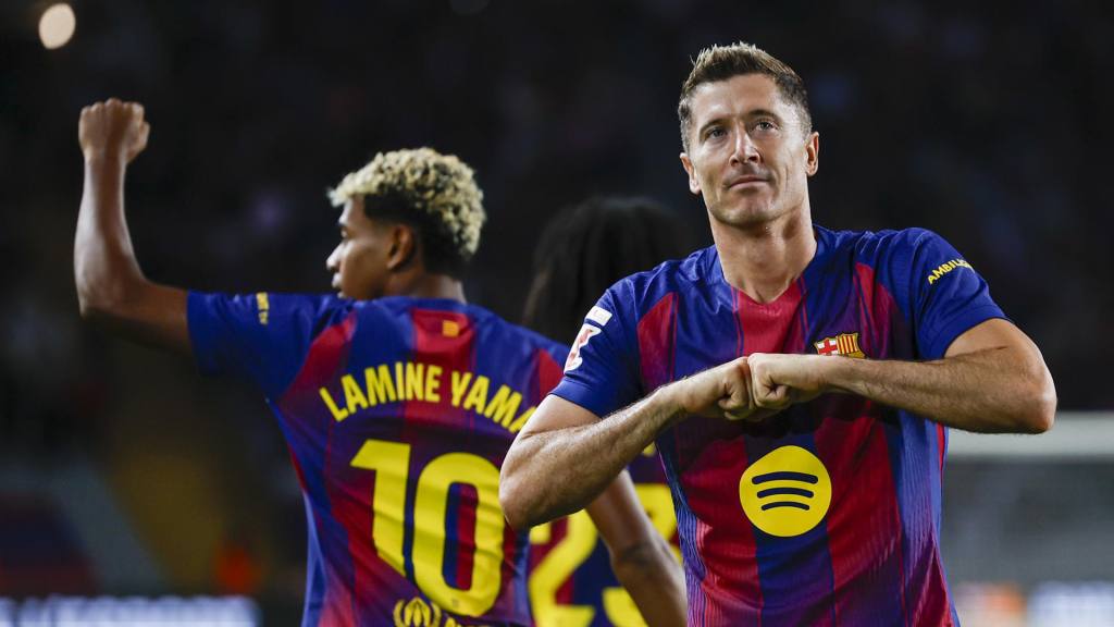 Partido entre Barcelona y Real Sociedad por la jornada 7 de La Liga española | EFE