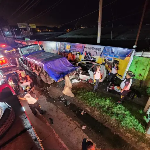 . ,Bomberos Voluntarios