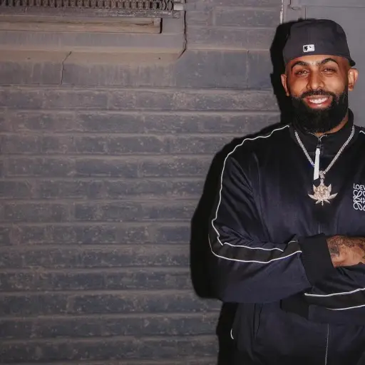 Eladio Carrión ,Redes sociales