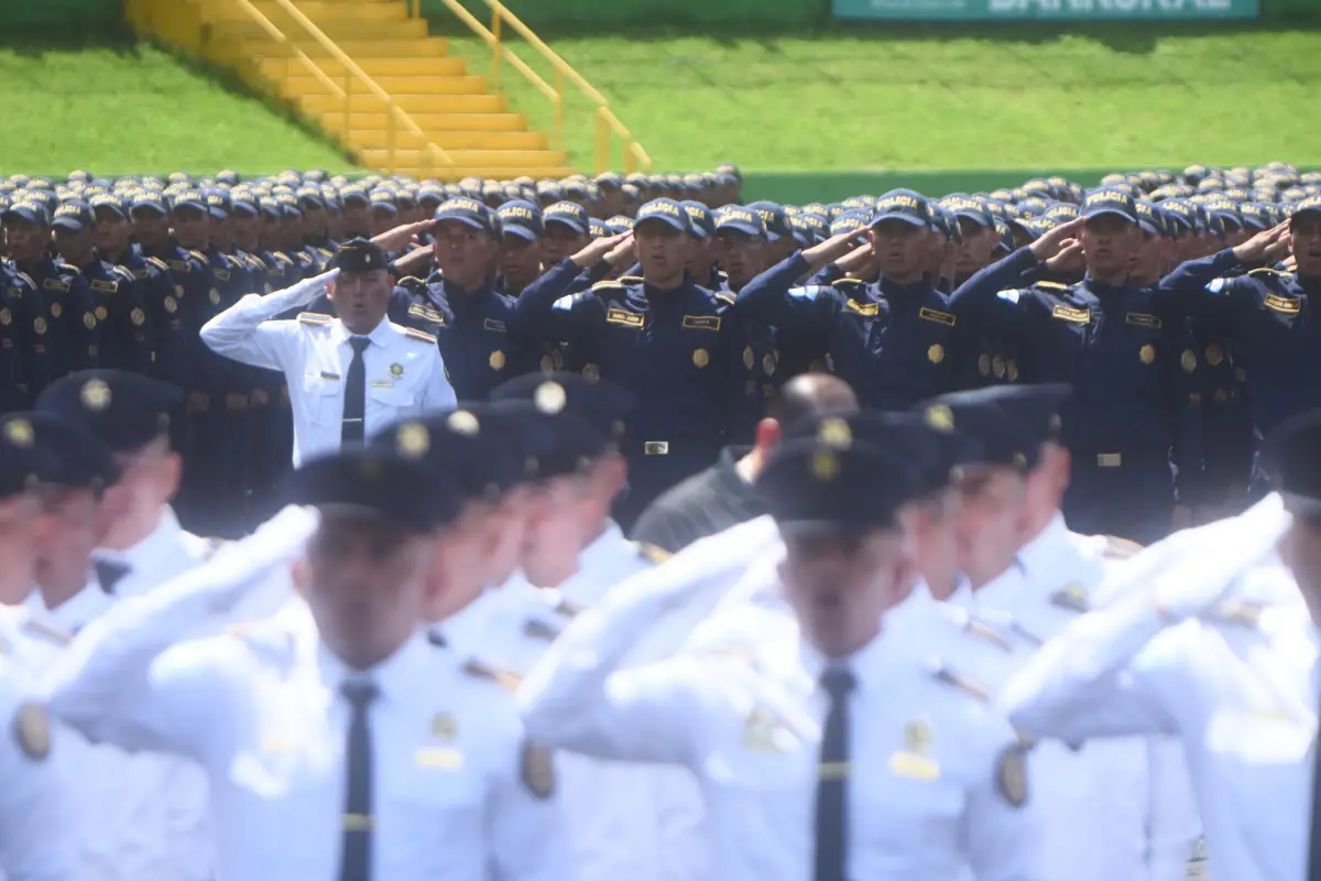 La 57 promoción del curso de agente de PNC está integrada por 2 mil 525 hombres y 698 mujeres., Omar Solís/Emisoras Unidas