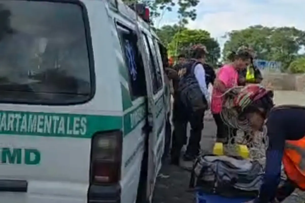 ., Bomberos Municipales Departamentales