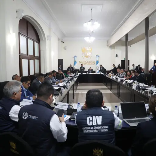 El ministro de Comunicaciones, Miguel Ángel Díaz, en reunion con jefes de bloque del Congreso. ,Congreso
