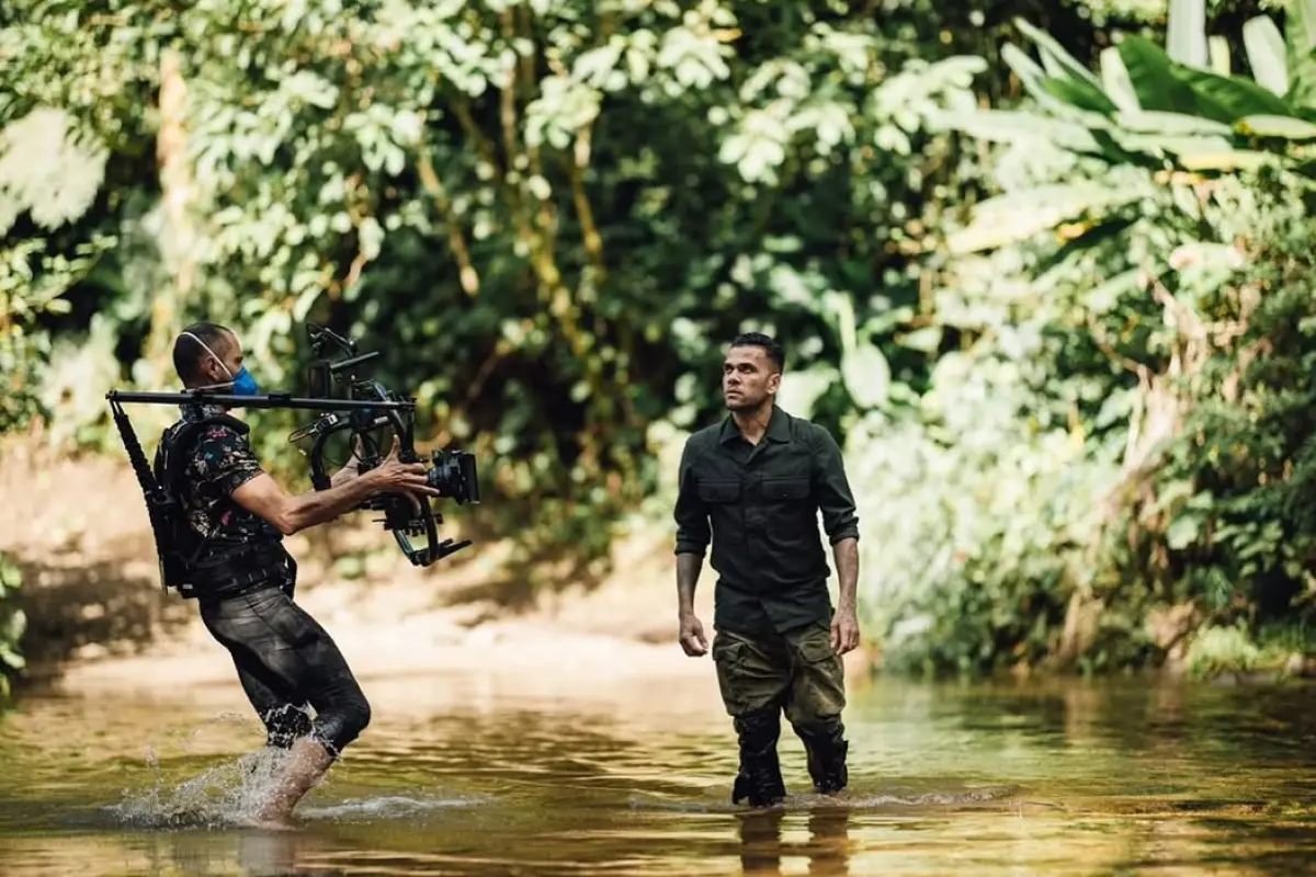 Dani Alves se convierte en predicador evangélico - instagram @danialves